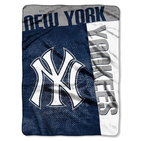 New York Yankees MLB Royal Plush Raschel Blanket (Strike Series) (60x80)