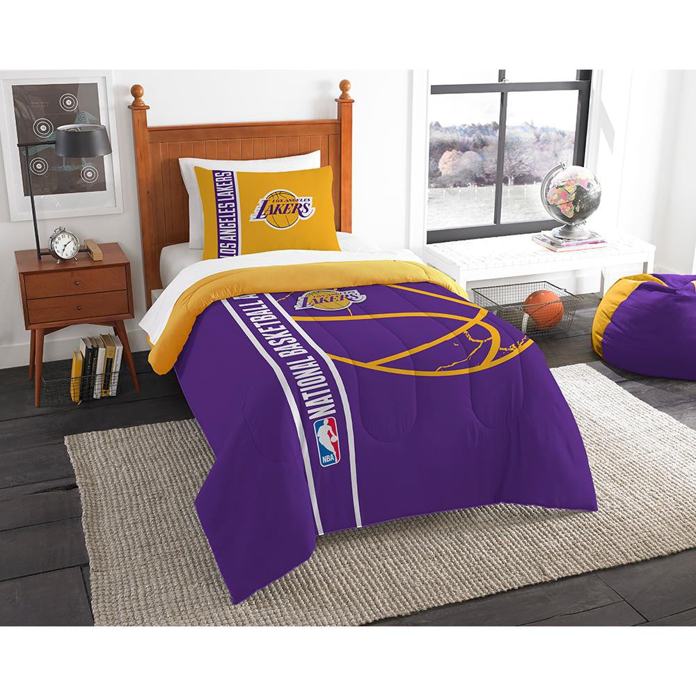Los Angeles Lakers NBA Twin Comforter Set (Soft & Cozy) (64 x 86)
