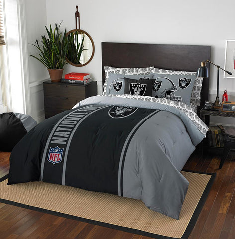 Oakland Raiders NFL Full Comforter Bed in a Bag (Soft & Cozy) (76in x 86in)